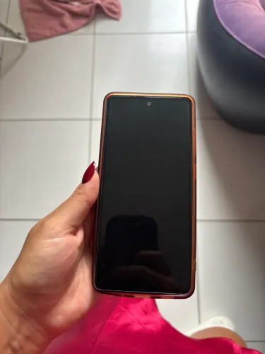 Celular pouco usado