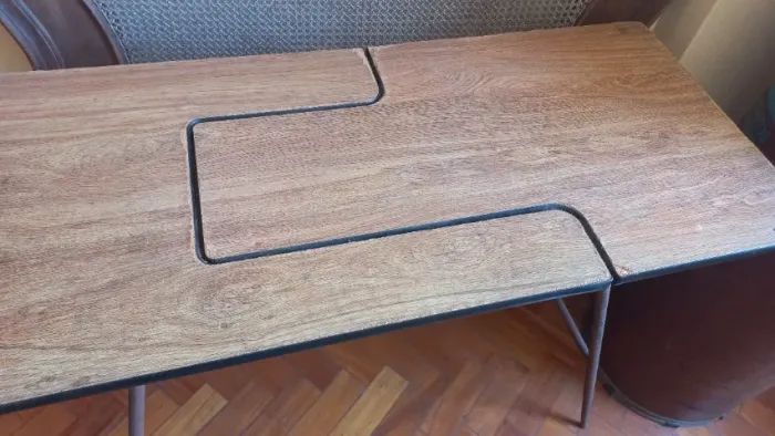 Mesa Singer para máquina de costura