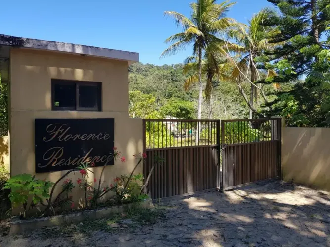 Mulungú, 629 m2 em Condomínio, em frente a Areninha, com Matrícula