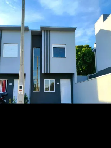 SOBRADO EM GRAVATAÍ - COND. FECHADO