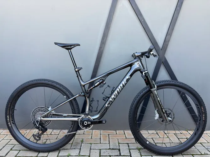 Specialized Epic 8 S-Works TAM L ( com rodas World Cup ) 