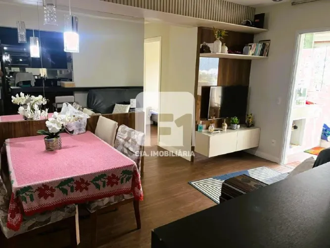 Apartamento de 2 dormitórios à venda no Itacorubi