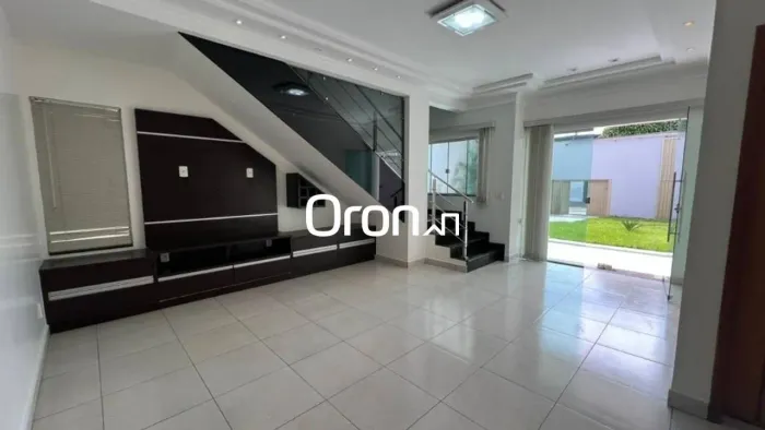 Sobrado à venda, 300 m² por R$ 1.700.000,00 - Parque das Amendoeiras - Goiânia/GO