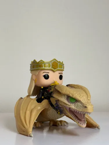 Funko Pop Rides Queen Rhaenyra with Syrax 305