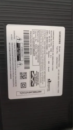 Vendo TV Samsung 43 polegadas, modelo UN43NU7100.