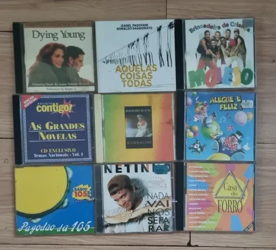 CDs diversos 2 reais cada