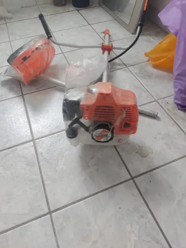 Roçadeira stiil articulada nova 