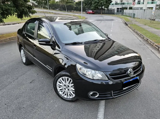Volkswagen Voyage Comf/highli. 1.6 MI T.flex 8V 4P 2013