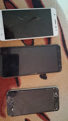 Celular quebrado 