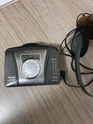 Walkman Aiwa M.S.P TA283 Stereo e toca-fitas Rádio AM/FM -o rádio funciona perfeitamente