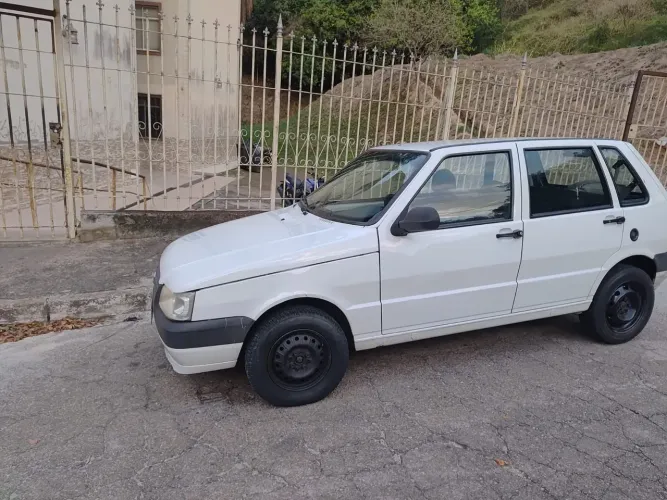 Fiat Uno Mille 1.0 Fire/ F.flex/ Economy 4P 2013