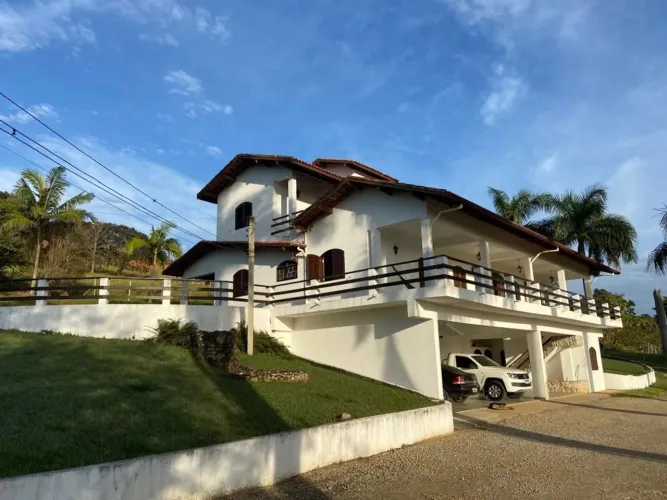 Chácara maravilhosa em paraibuna com vista linda
