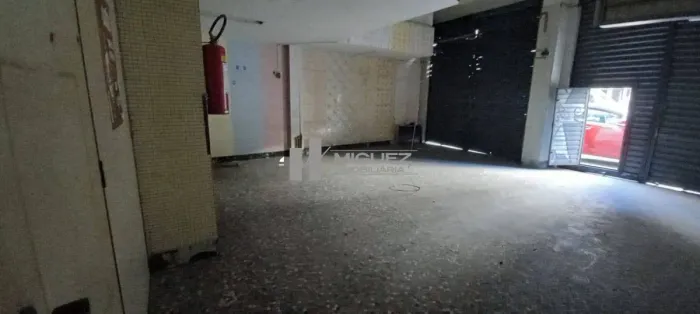 Rua dos Invalidos, loja comercial de 533m², ampla possibilidade de negócios