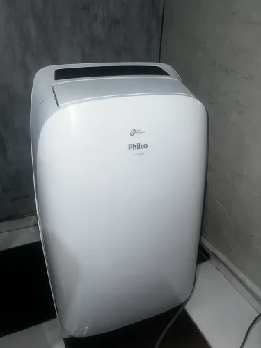 AR-CONDICIONADO PORTÁTIL PHILCO 11.000 BTUs - 127V