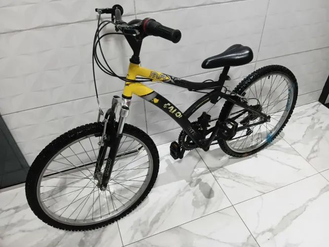 Bicicleta aro 24.