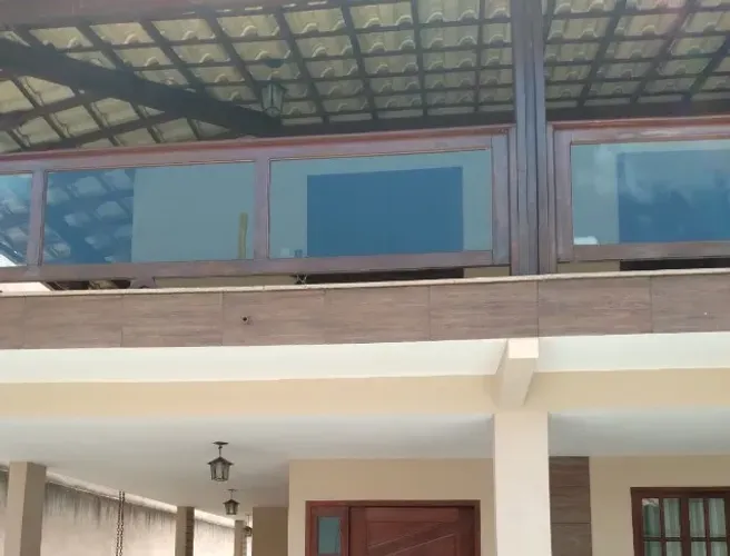 Casa duplex com garagem, 3 quartos, quintal com pomar, portão aut. ...aproximadamente 390m