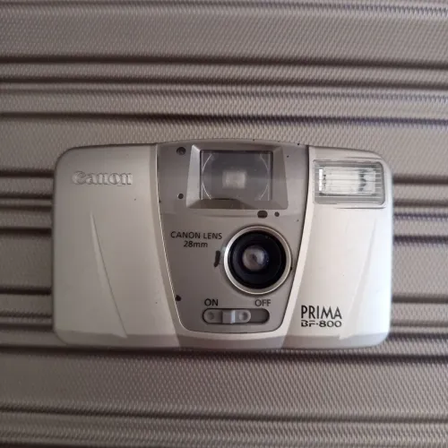 Câmera analógica Canon Prima BF-800