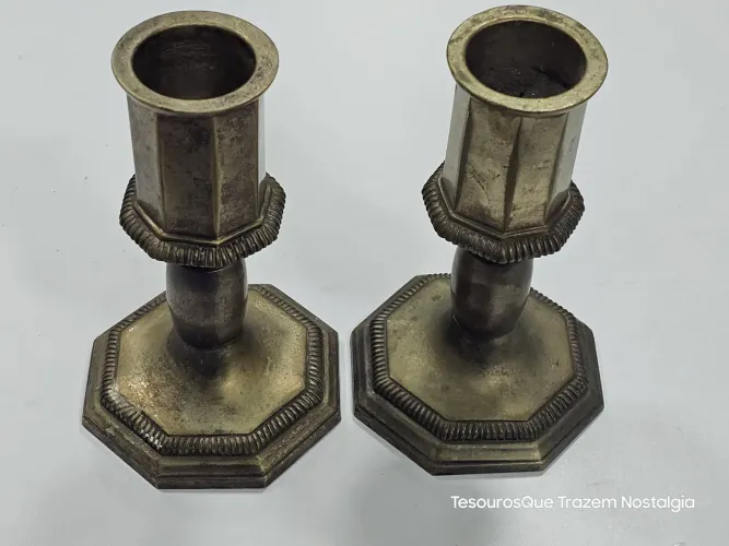Par de Castiçais em metal prateado pesado 20cm