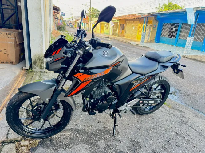 Fz25 25/25