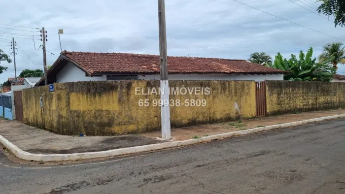 Casa com 2 quartos e terreno amplo no B. Véu da Noiva em Chapada dos G