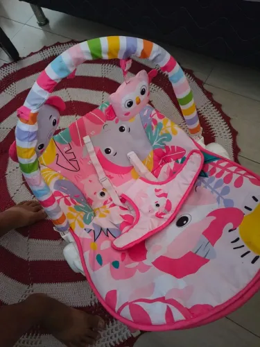 Cadeirinha musical que vibra 