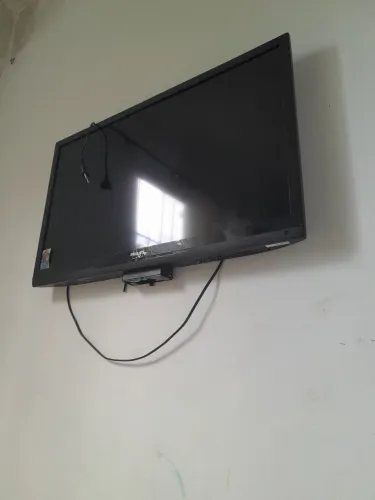 ,TV  PHILIPS  34 POLEGADAS. SEM DEFEITO...VALOR 450.00REAIS 