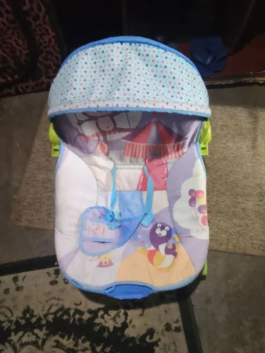 cadeirinha de bebê bebe conforto balanço - em bom estado 