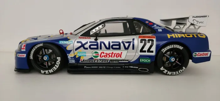 MINIATURA AUTOART 1:18 NissanSkyline GT-R R34 JGTC 2001 #22 XANAVI HIROTO GT-R NISMO