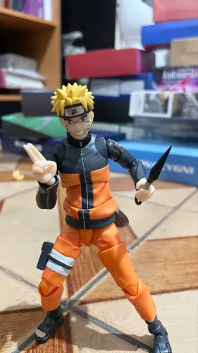 Naruto uzumaki Sh Figuarts  bandai 