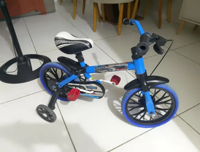 Bicicleta infantil aro 12.