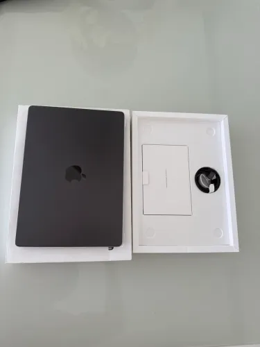 MacBook Pro M5 24/1T