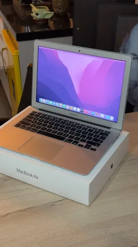 MacBook Air 2017 | 8GB Ram | Intel Core i5 | 128GB SSD - Bateria nova! Loja física!