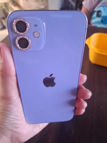 iPhone 12 128 gb lilás sem detalhes 