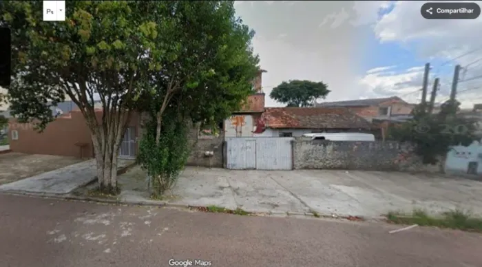 Vende-se Terreno no Cajuru - Excelente Oportunidade para Investidores e Construtores!