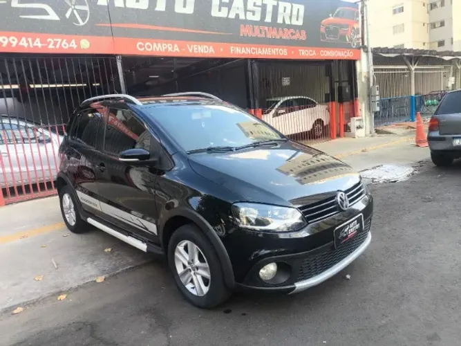 Volkswagen Crossfox 1.6 MI Total Flex 8V 5P 2011