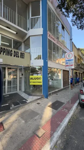 Loja na Glória com 42m2 com 2 pavimentos