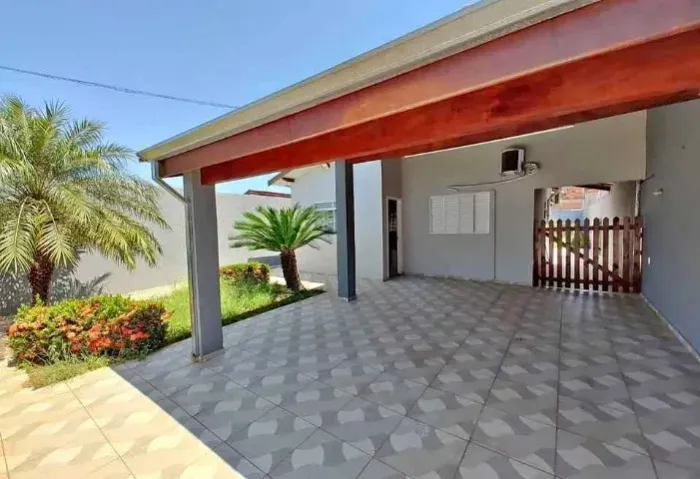 LC vendo essa casa em Goiabeiras