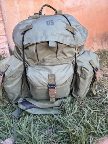 Mochila America Alice Pack GC + Saco Impermeabilizante Americano