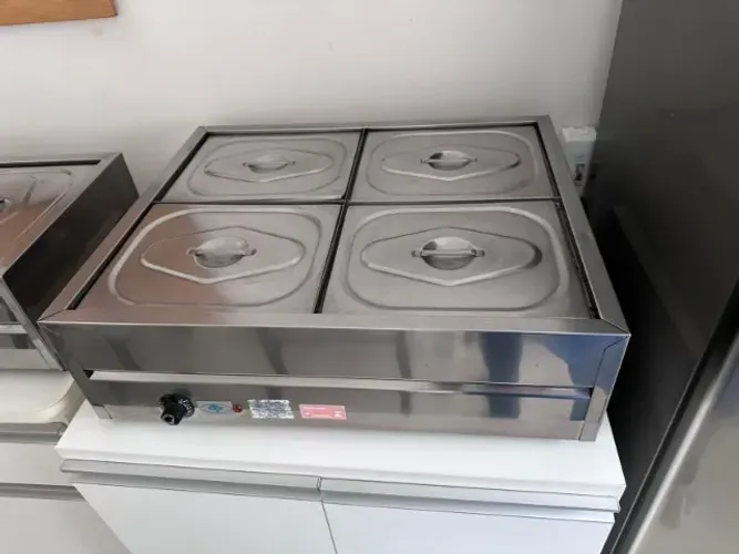 Banho Maria - Buffet 4 cubas 110V + 3 cubas para saladas - Marca Ibet