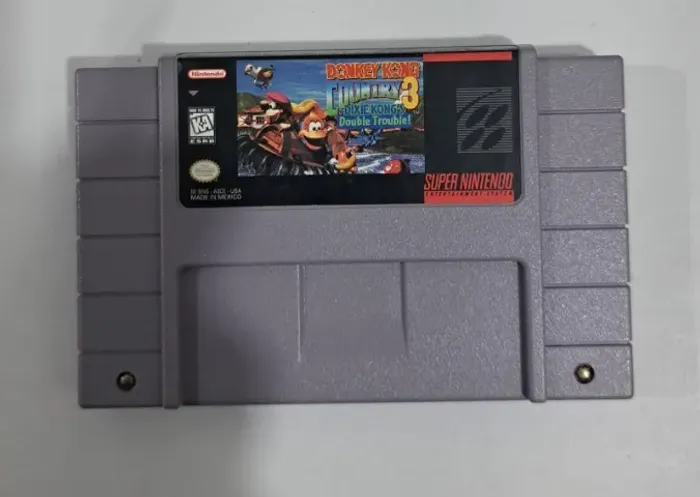 Donkey Kong 3 - SNES (USADO)