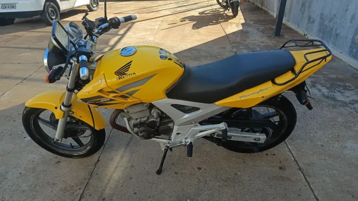 Vendo moto tuwiste ano 207