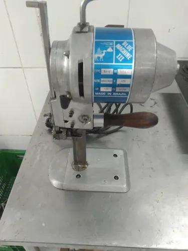 máquina de corte tetil 8'' 
