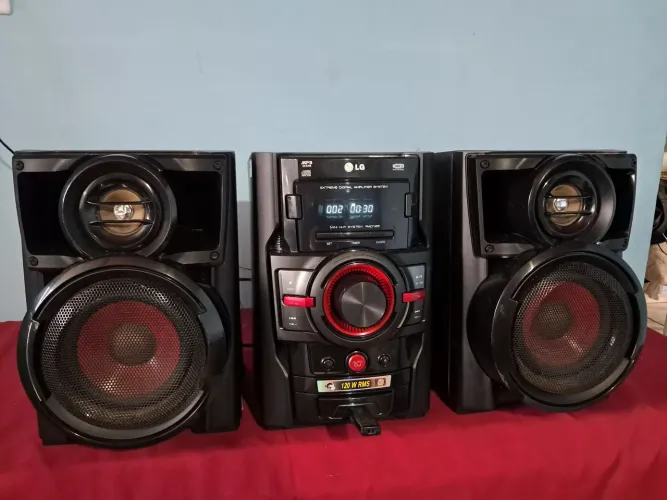 Som LG 120W RMS