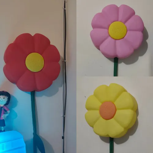 Vendo 3 luminárias Flor - Decoração (usada) em ótimo estado de conservação.