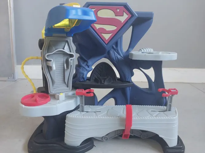 Imaginext fortaleza do superman