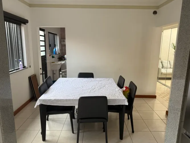 Doa-se mesa de jantar 6 lugares