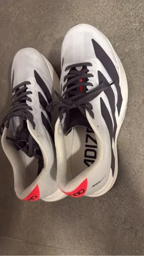 Tenis adidas
