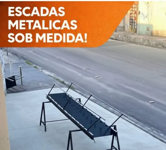 Escadas de ferro reta