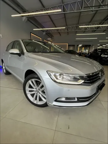 Volkswagen Passat Highline 2.0 TSI 220cv Tip. 2017