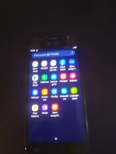 Telefone Galaxy J5 Pro.